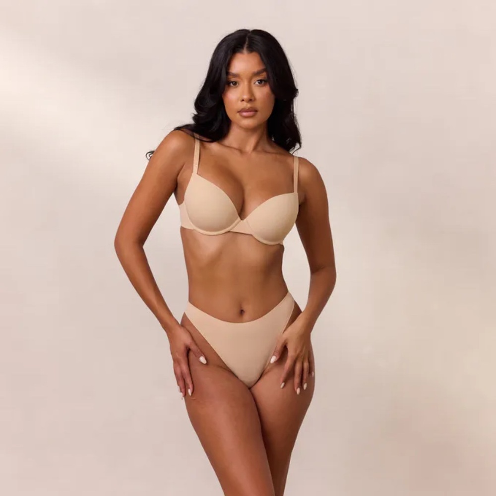 LOUNGE UNDERWEAR | Invisible Form T-Shirt Bra, Size 32A BNWOT